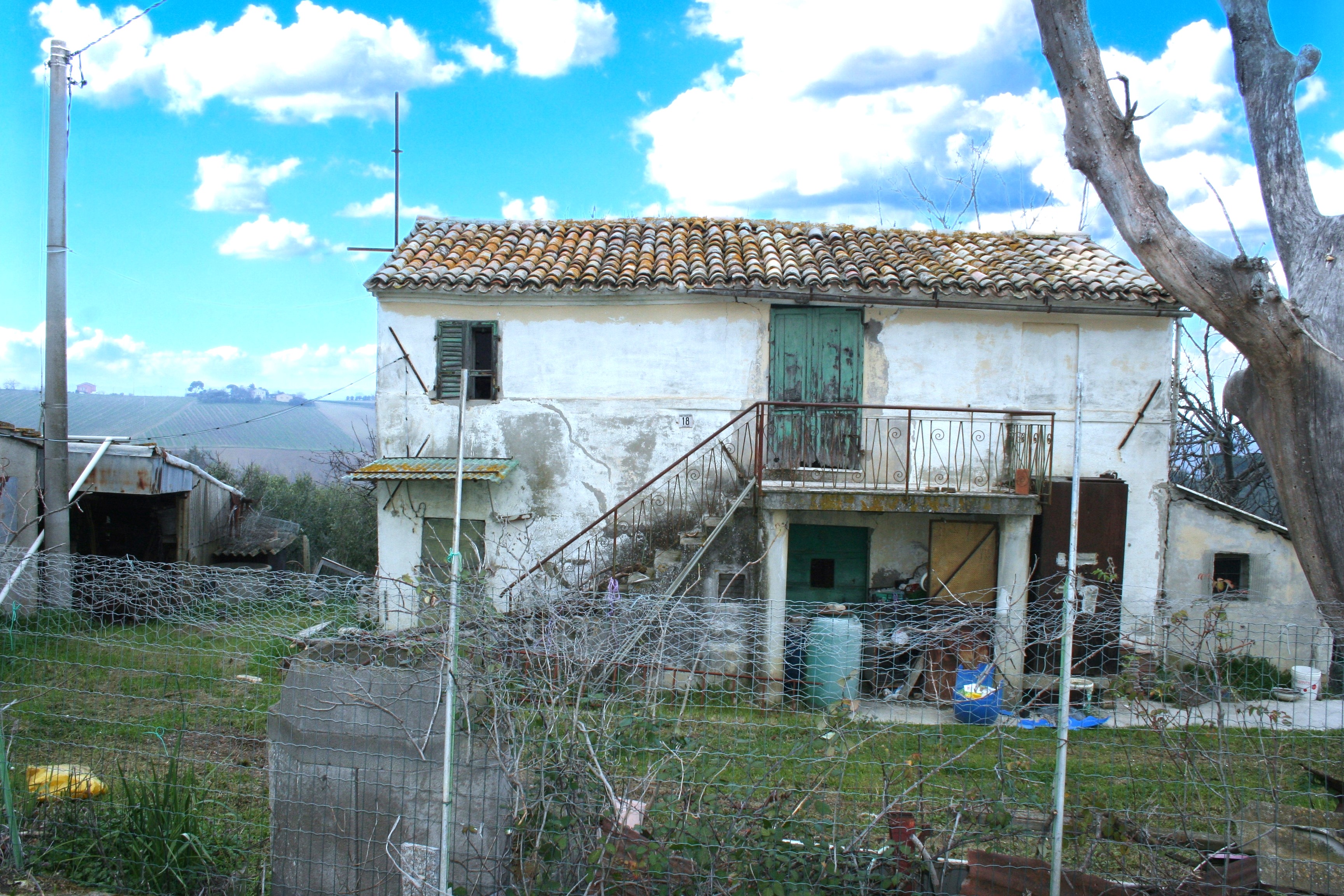 C ASA COLONICA + TERRENO 9