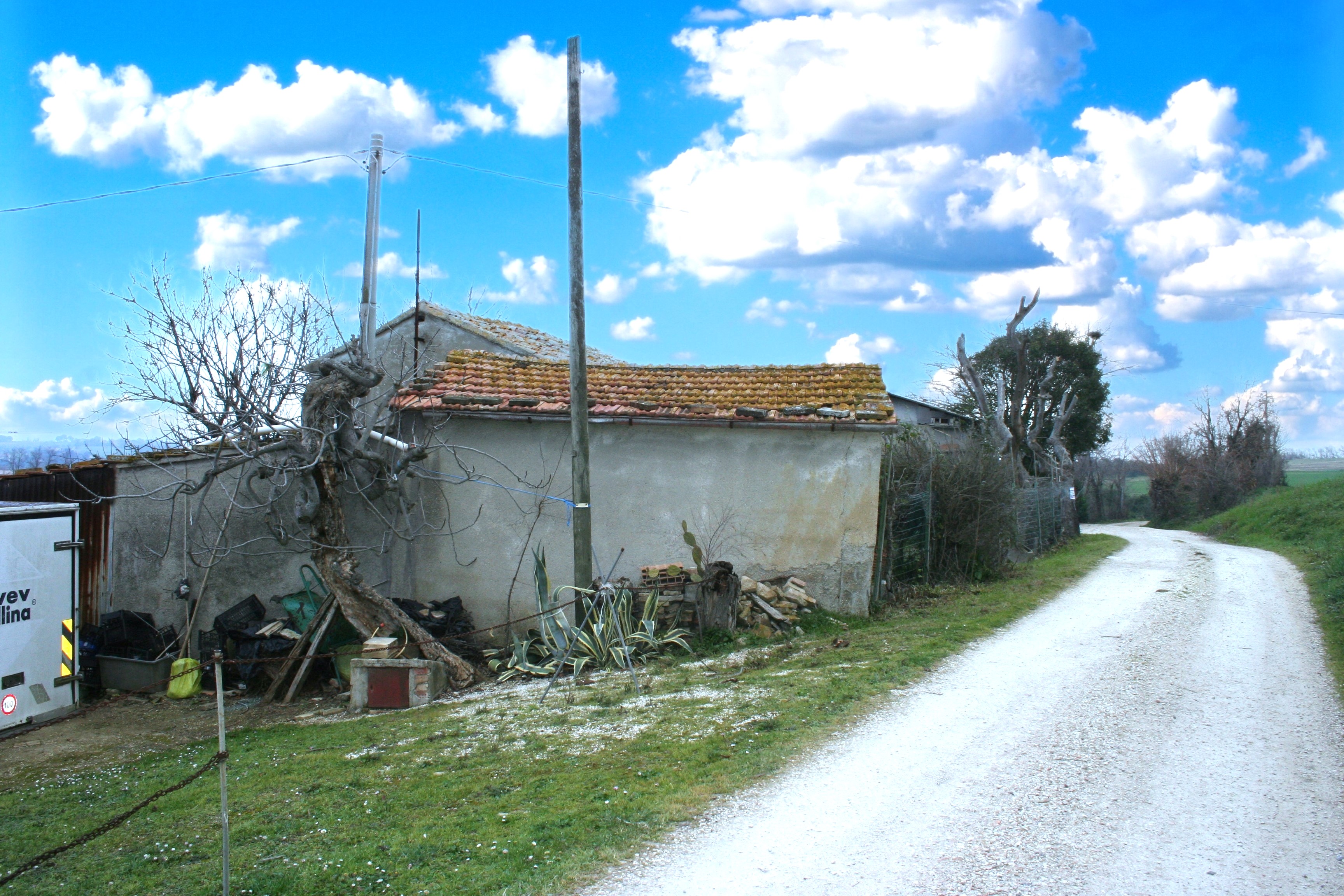 C ASA COLONICA + TERRENO 3
