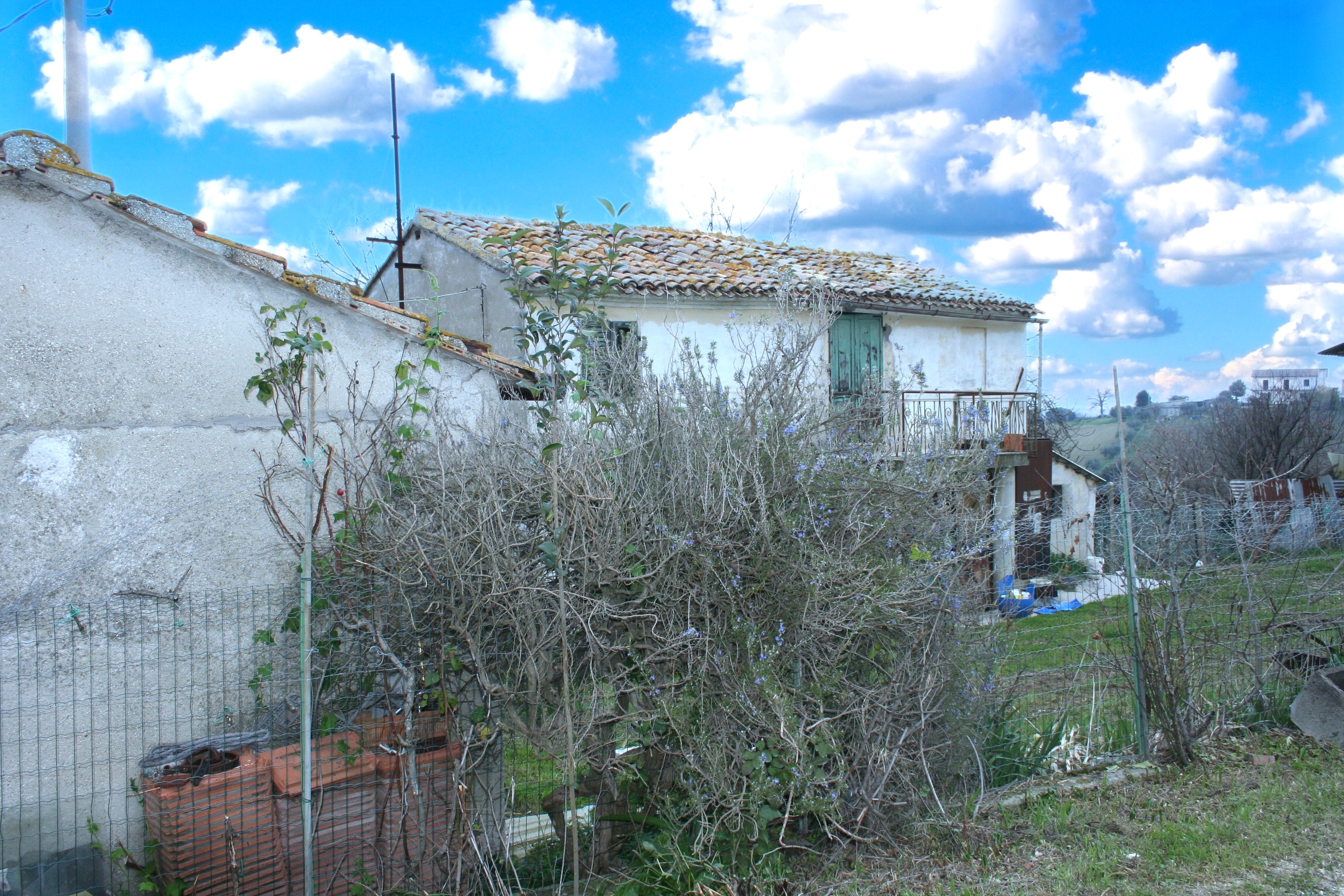 C ASA COLONICA + TERRENO 6