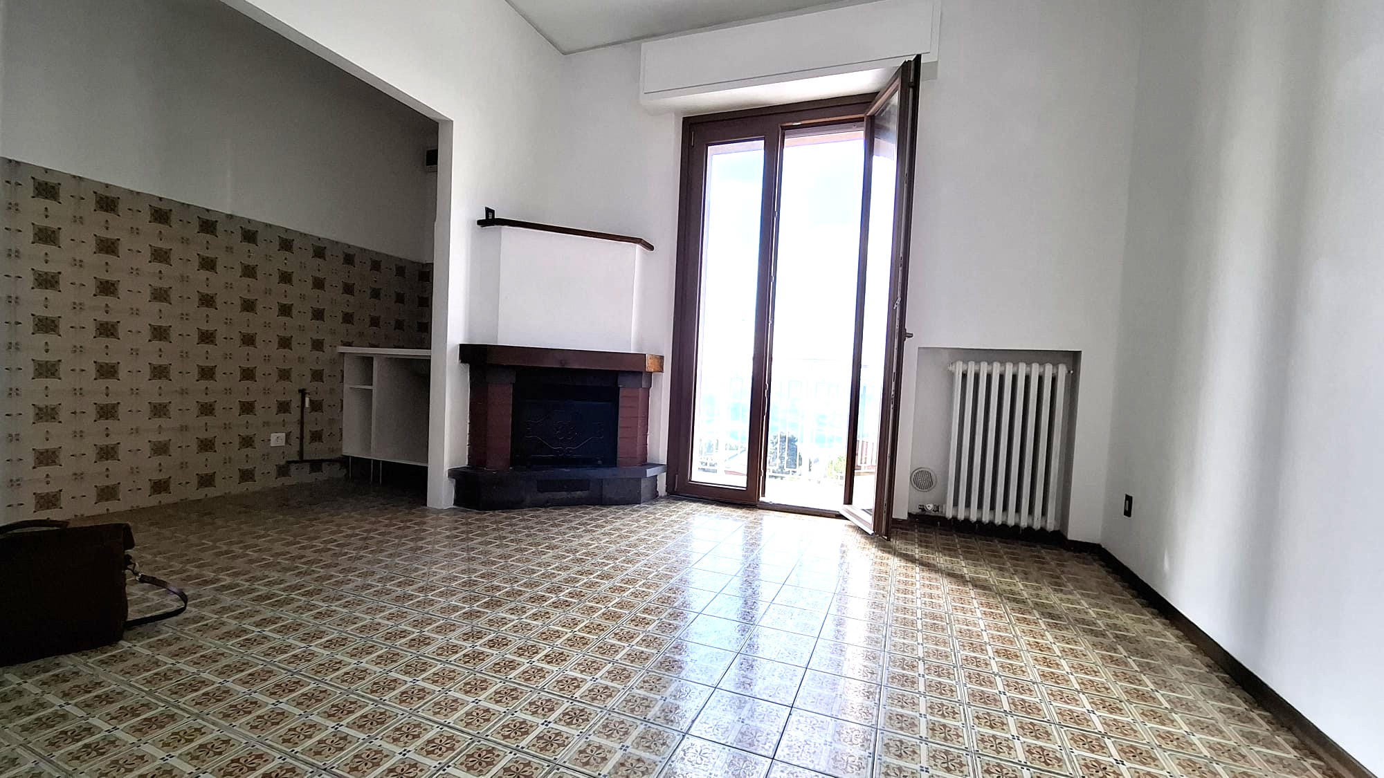 APPARTAMENTO PANORAMICO AMPIO + CANTINA 1