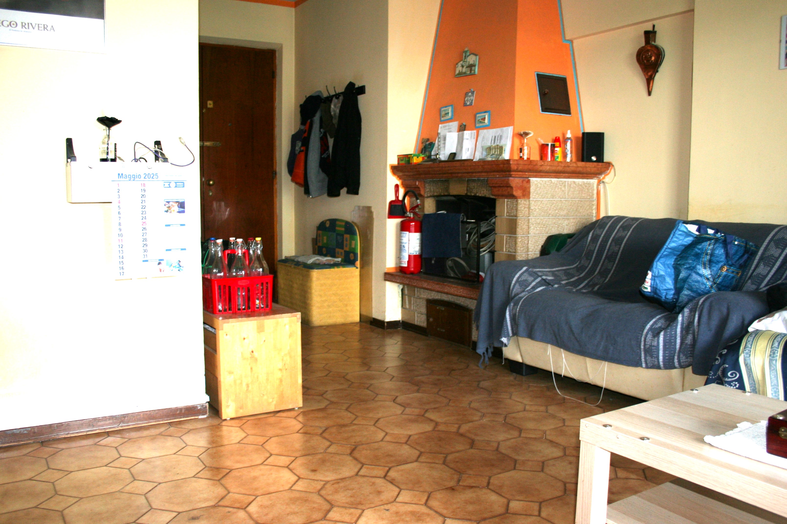 APPARTAMENTO CON TERRAZZO E GIARDINO 2