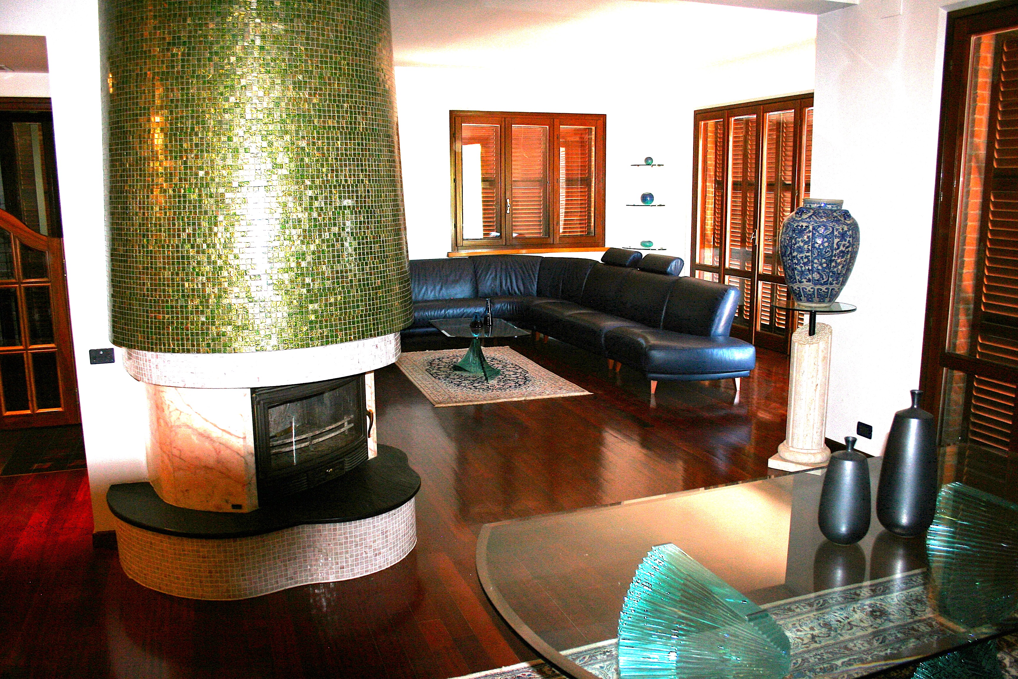 VILLA SINGOLA CON AMPIO GIARDINO 8