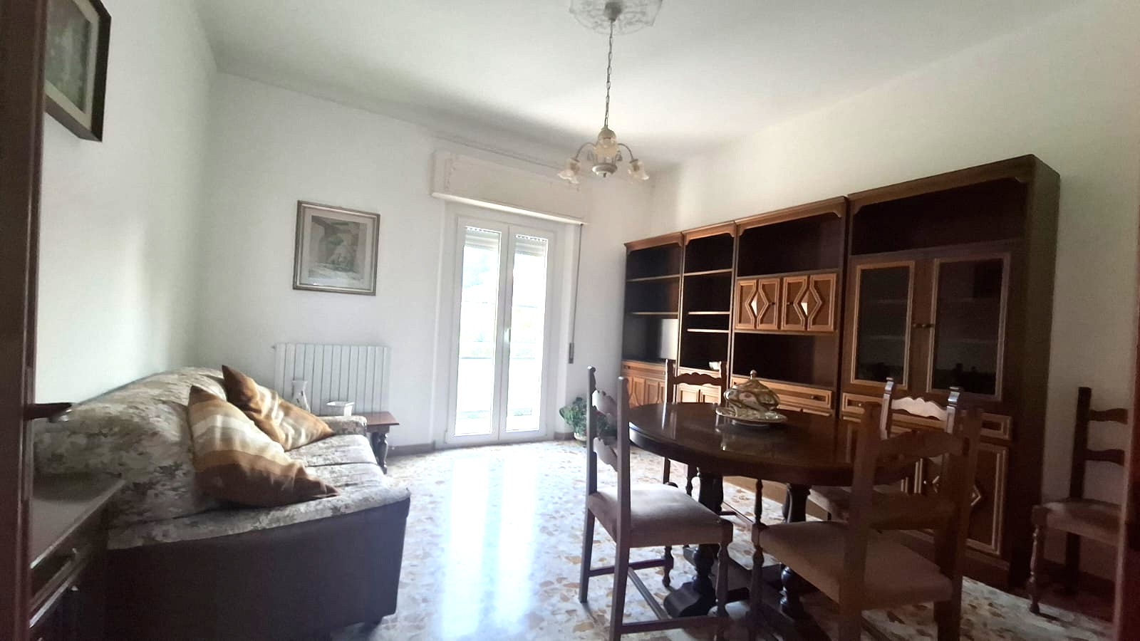 APPARTAMENTO CON 2 CAMERE + GARAGE 3
