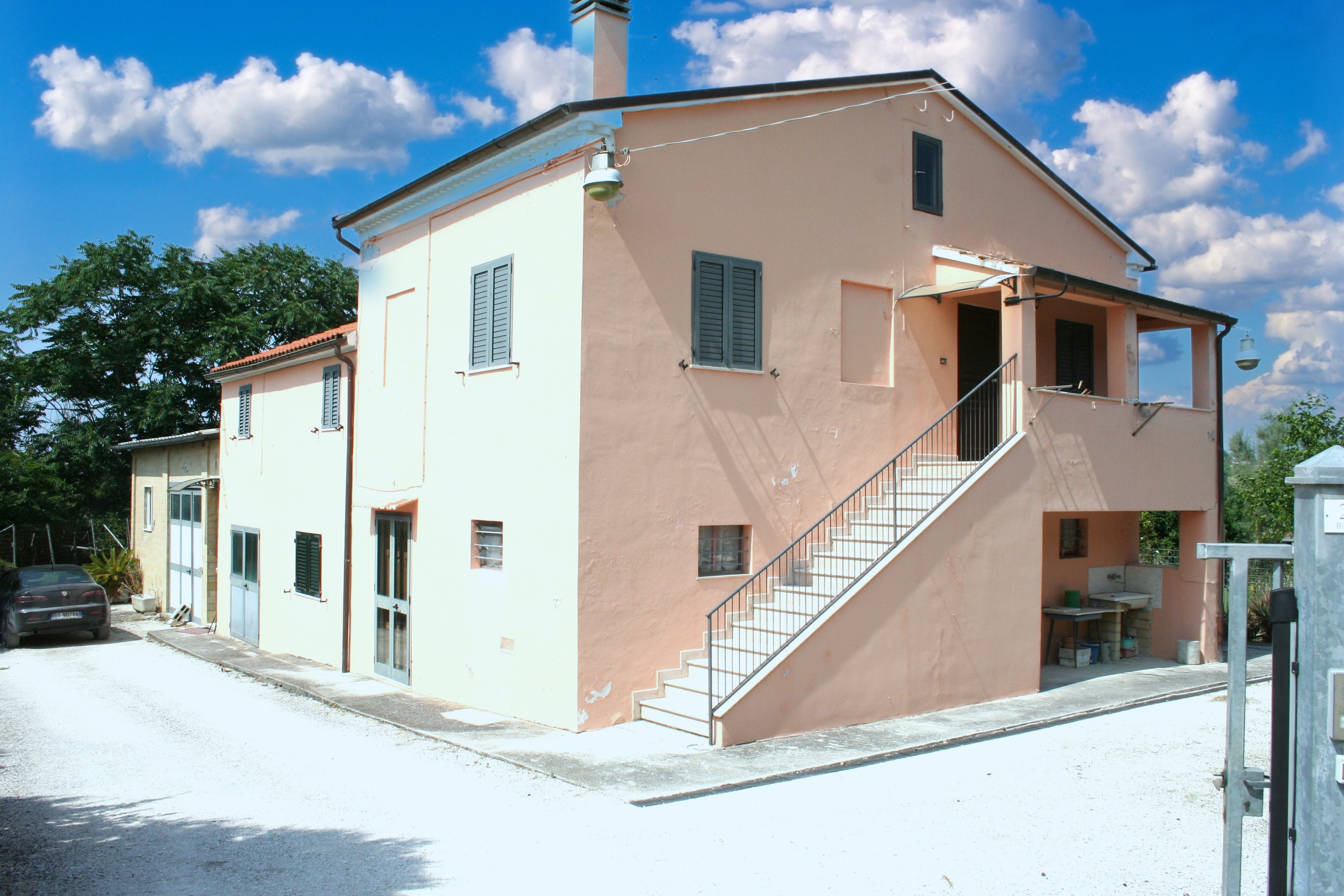 CASA COLONICA + TERRENO 0