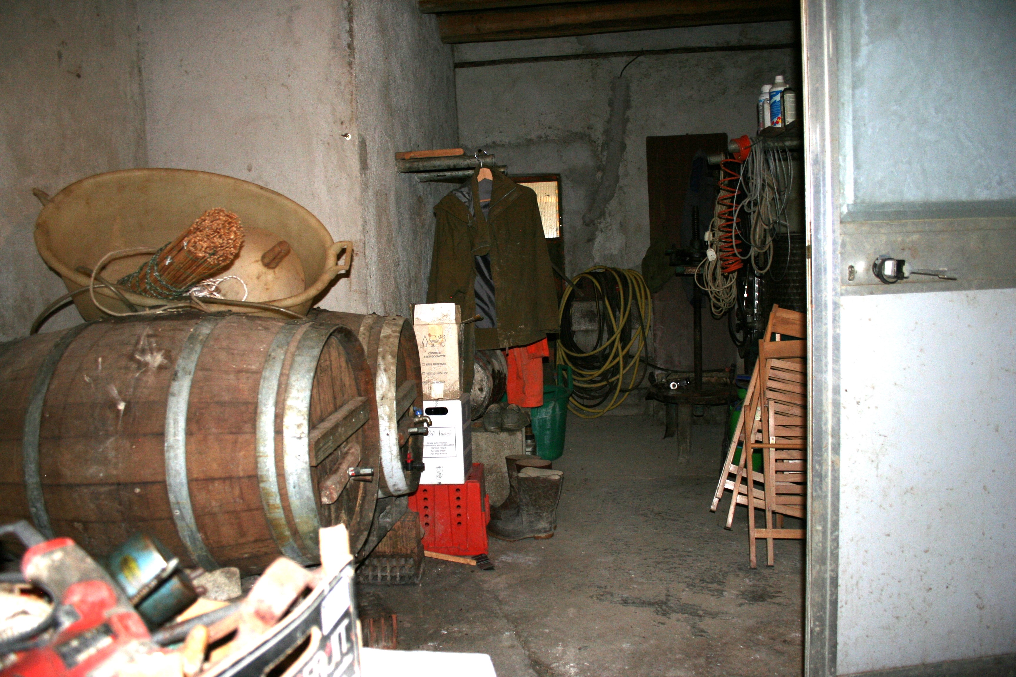 CASA COLONICA + TERRENO 12