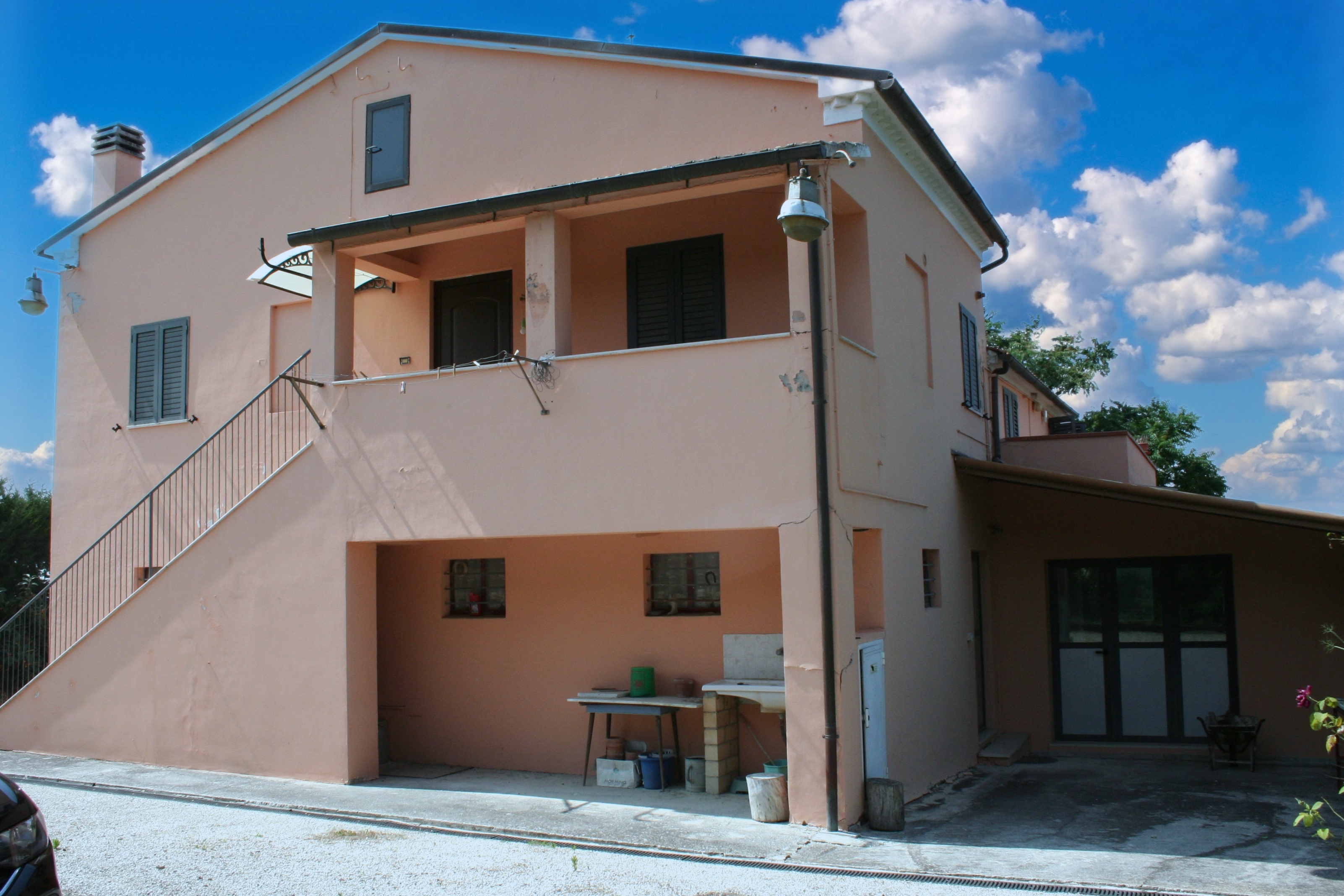 CASA COLONICA + TERRENO 2