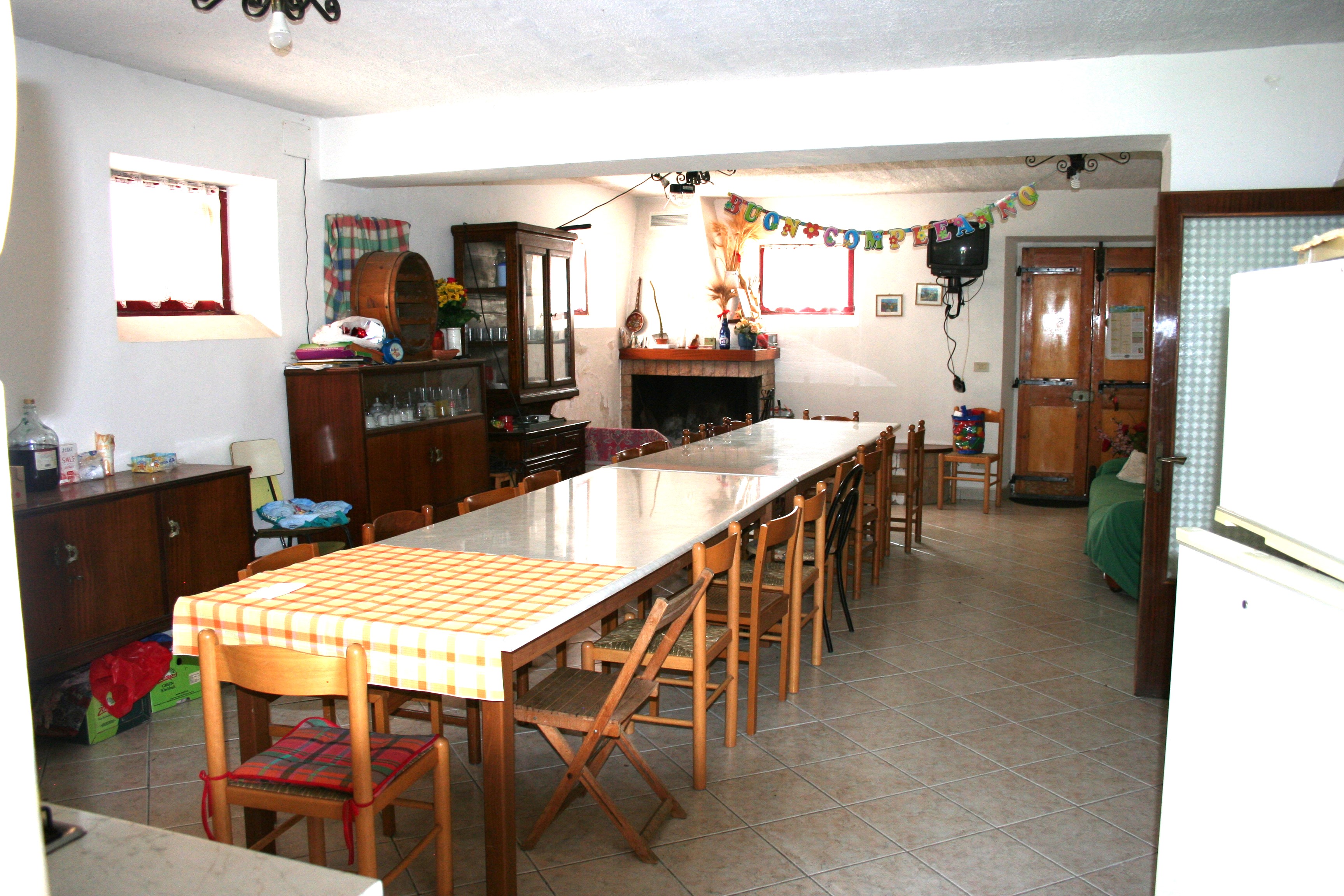 CASA COLONICA + TERRENO 4