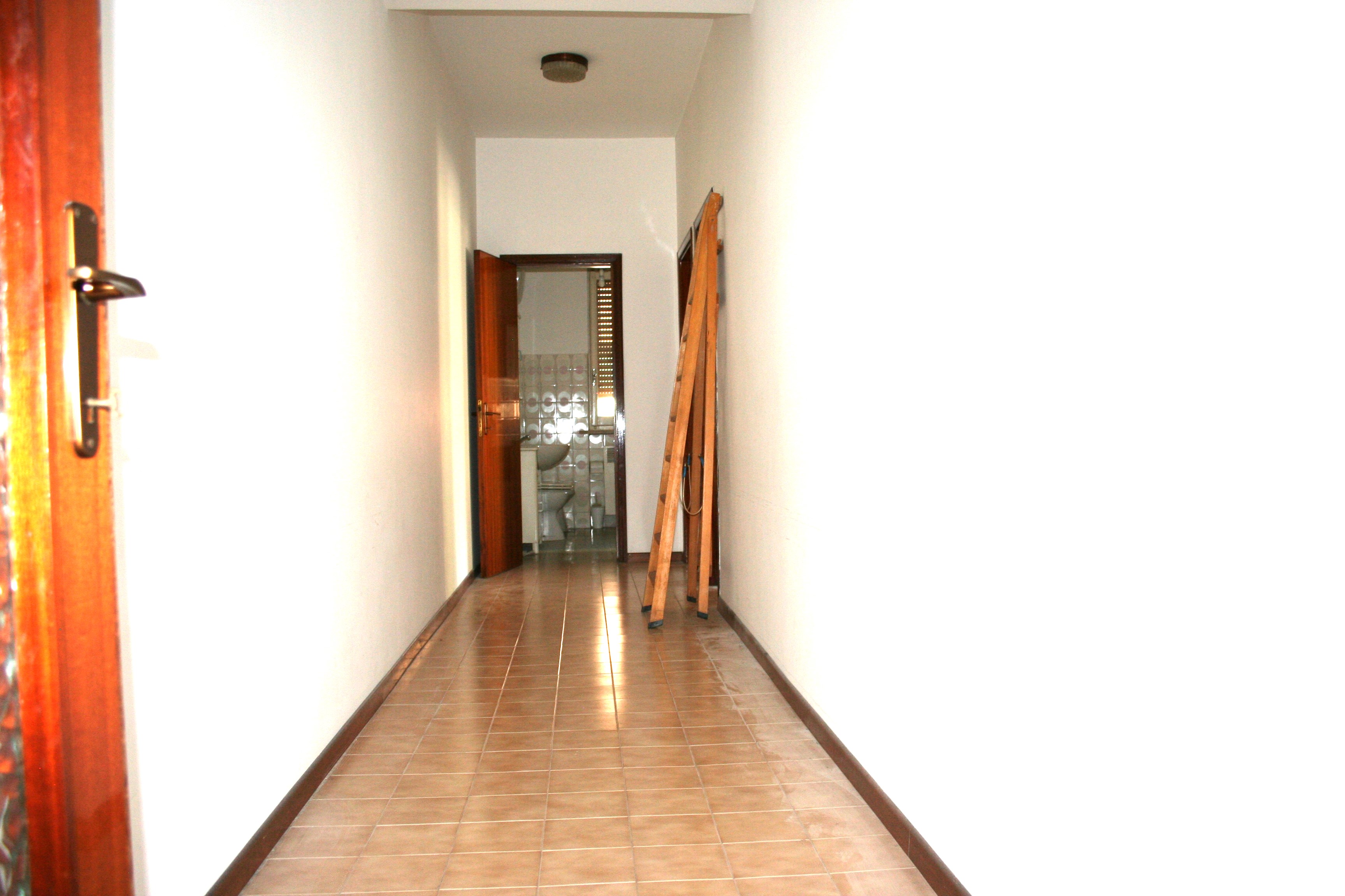 APPARTAMENTO LIBERO SUBITO CON GARAGE 6